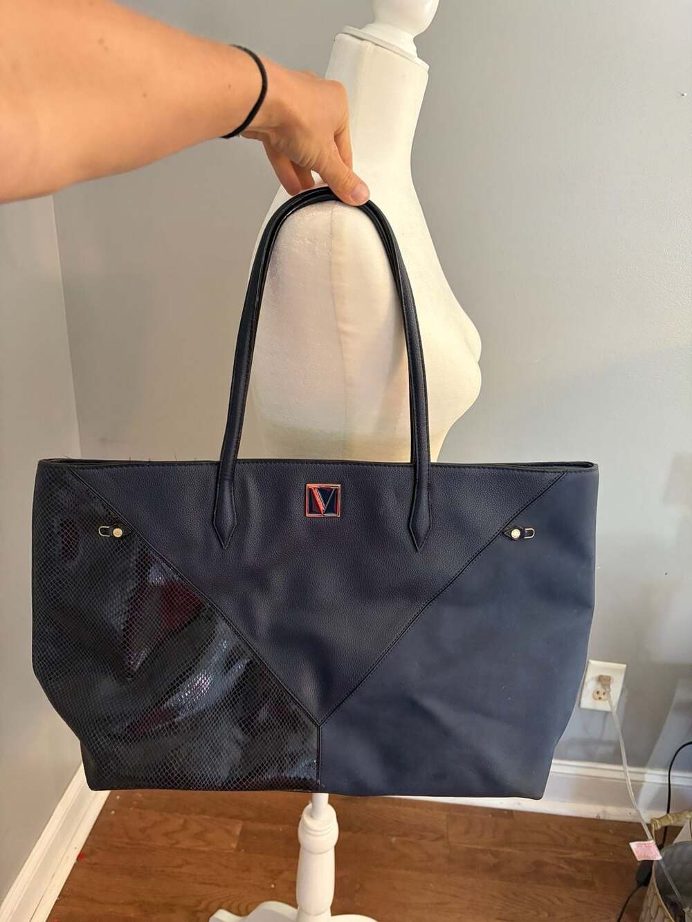 Victoria's Secret  Carryall Tote in Midnight Navy with Snakeskin Texture